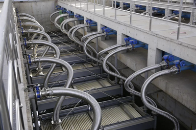 污水处理生化池、曝气池抽吸水不锈钢金属软管316爪式快接法兰连接